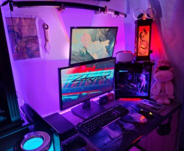 Stacked monitor this time