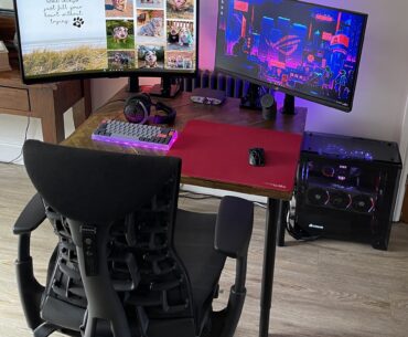 Tiny desk setup - monitors are fully adjustable on gas sprung arms to game in central position