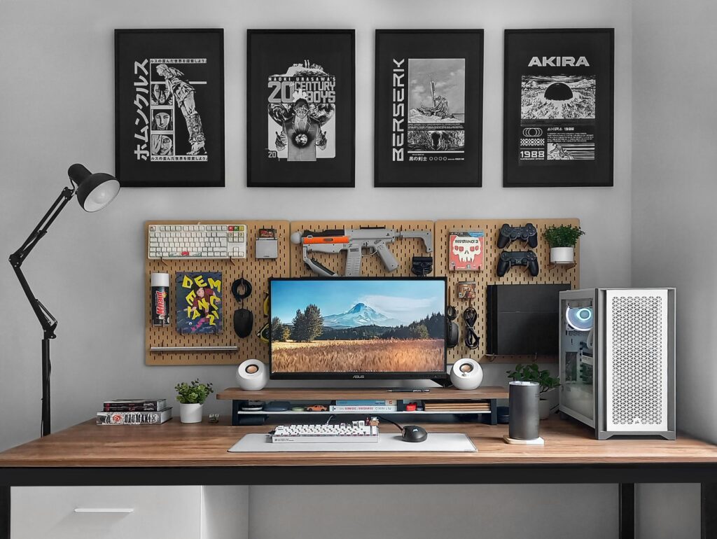 Workstation from a manga reader
