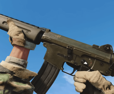 What operator is holding the weapon?