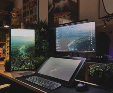 My setup, I like fake plants 🌱🪴