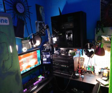 Hybrid streaming/tinkering battlestation/workstation.