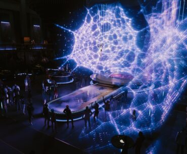 Anybody else thought this lightshow was amazing?