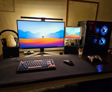 Student dual monitor setup