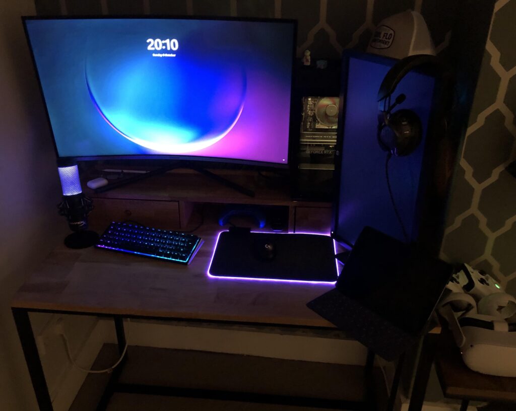My first battlestation, any ideas?