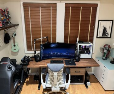 Battle station with 45” LG ultra gear OLED = ❤️