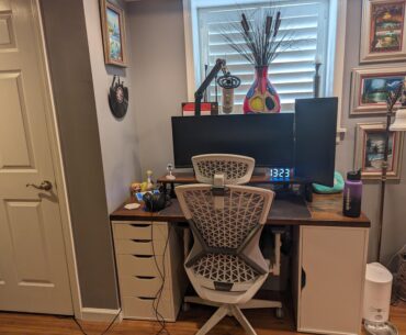 Anyone have retractable cable management recommendations for the headphone cord for when I am not playing? I'm getting a mount to hang the headphones from underneath but looking for a retractable option to hide the cable when not in use.