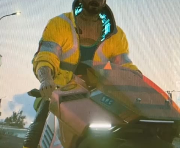 Am i tripping or what, is V lip-syncing to the radio? Or probably just a bug lmao