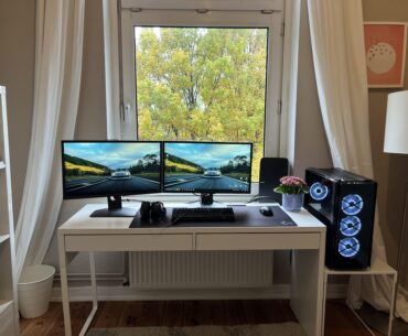 My desk is to small