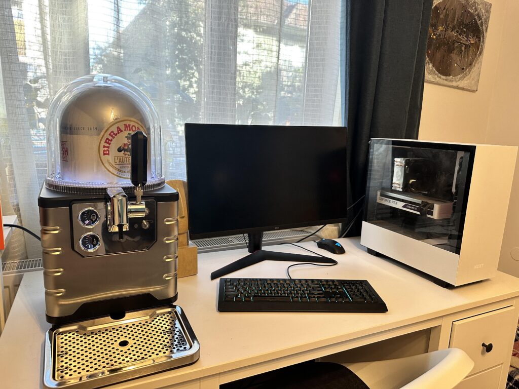 Hey, guys. How do you like my setup?