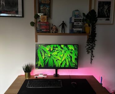 My cosy desk