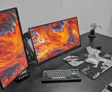 Thinking about shifting to a smaller desk as mine looks too empty