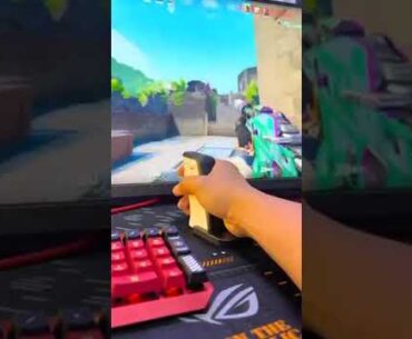 The Best Way to Play FPS Games?  #fps  #valorant  #counterstrike  #callofduty