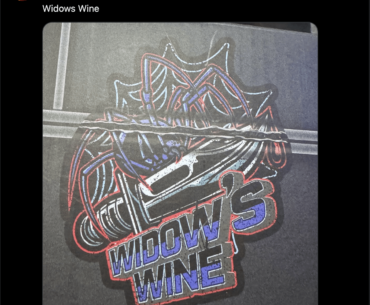 The back of the MWIII collectors edition box has an emblem for Widows Wine.