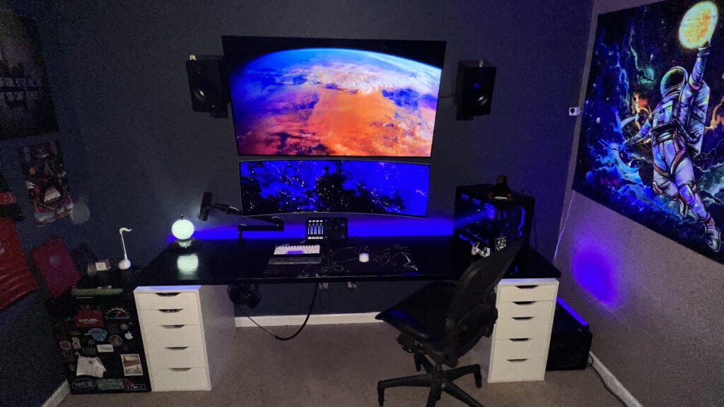 Was waiting for the Oled G9 before posting my battlestation. Hope you guys like it