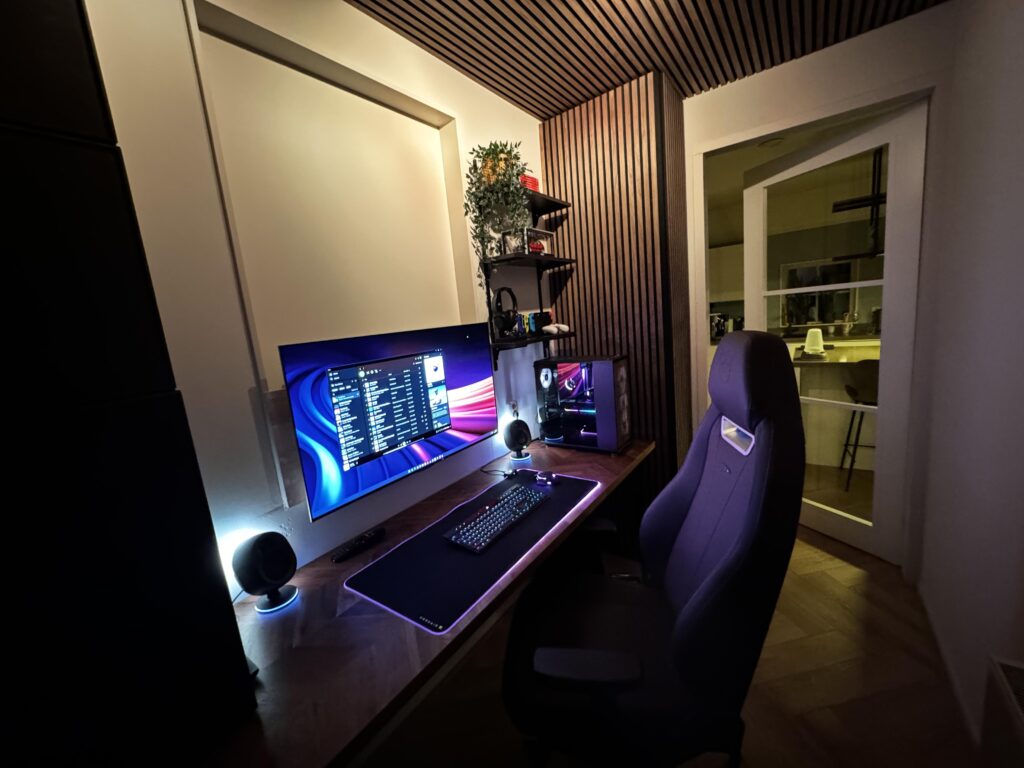 Expanded the Fractal North theme