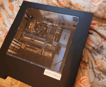 My friend will soon enter the masterrace, I got him a little early Christmas gift; a monstrosity made completely out of my spare parts!