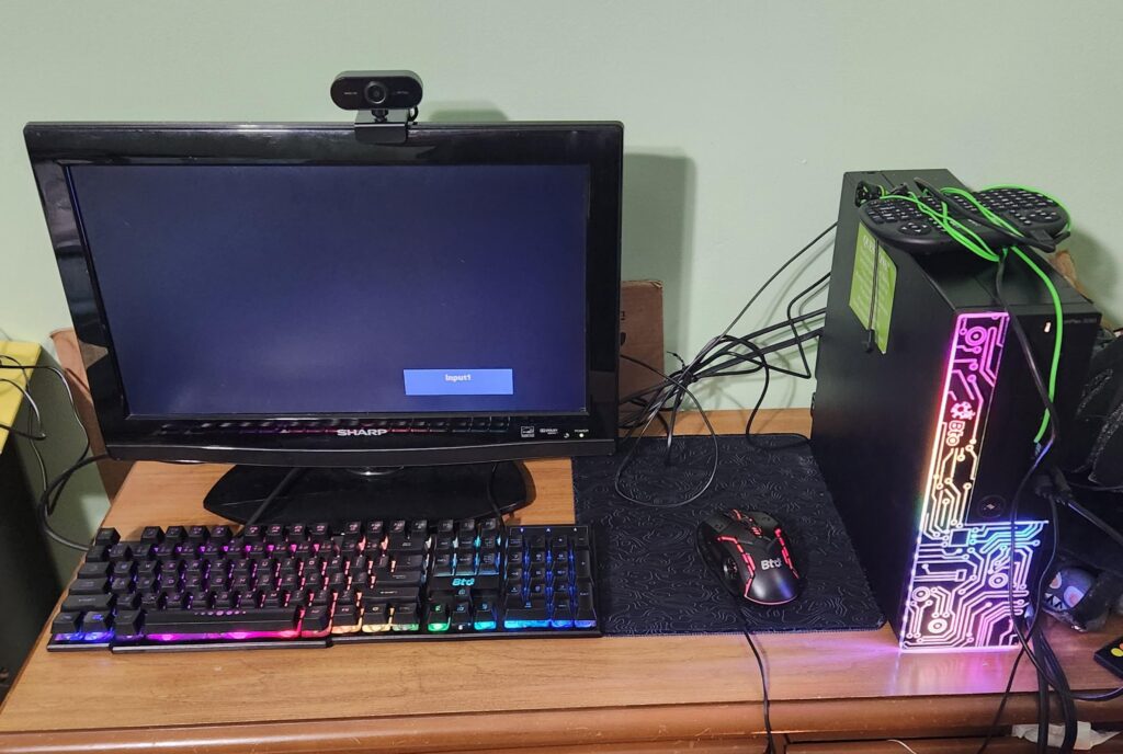 My first real battlestation l, how'd I do?