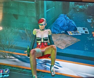 Has Cyberpunk always had this in game. Or am I just behind. Wtfffff