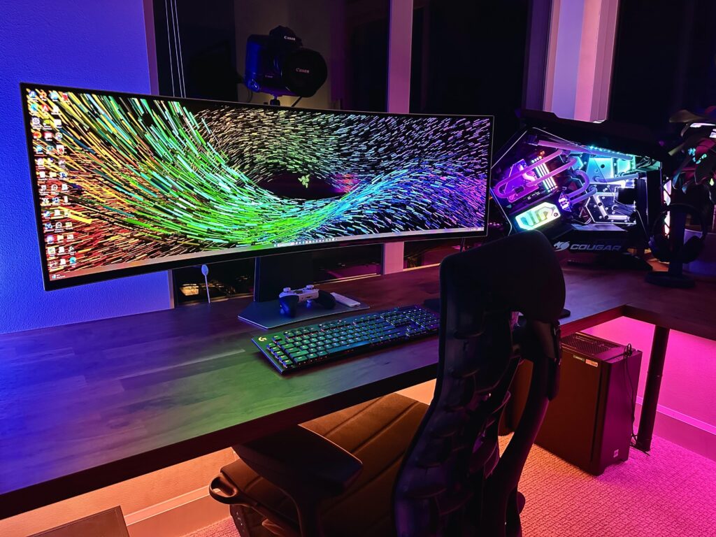 Went from triple 27 inch monitor set up to one. Clean and simple!