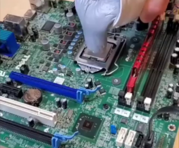 Asked a friend how he applied his thermal paste when he built his PC, this is what he sent me