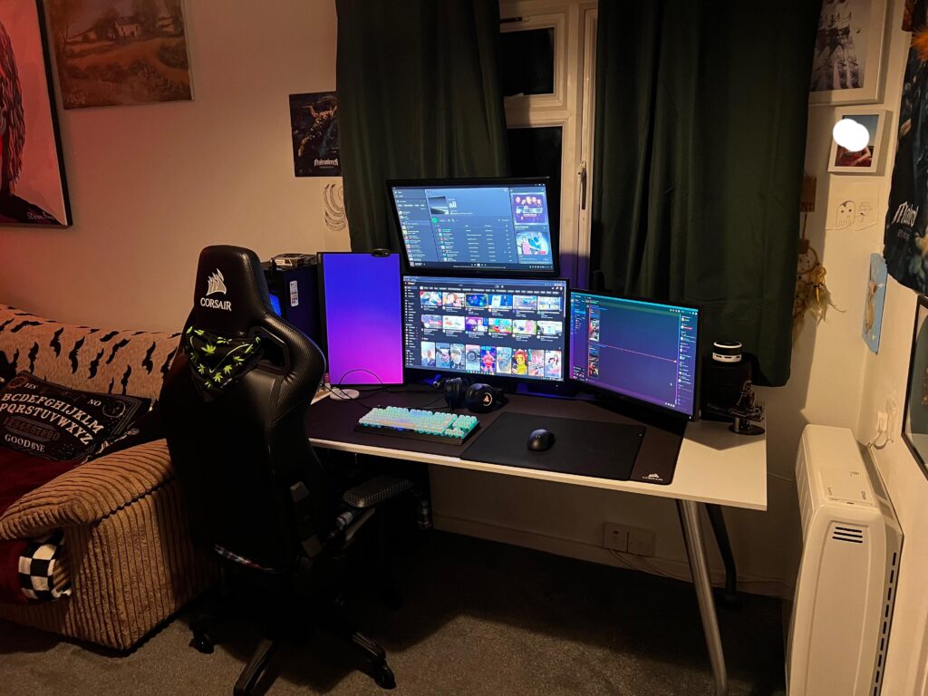 Moved out and could finally build my setup!