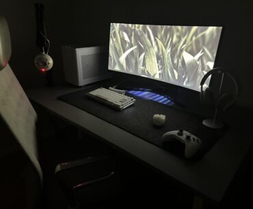 Got a new desk pad from amazon. I like it so far!