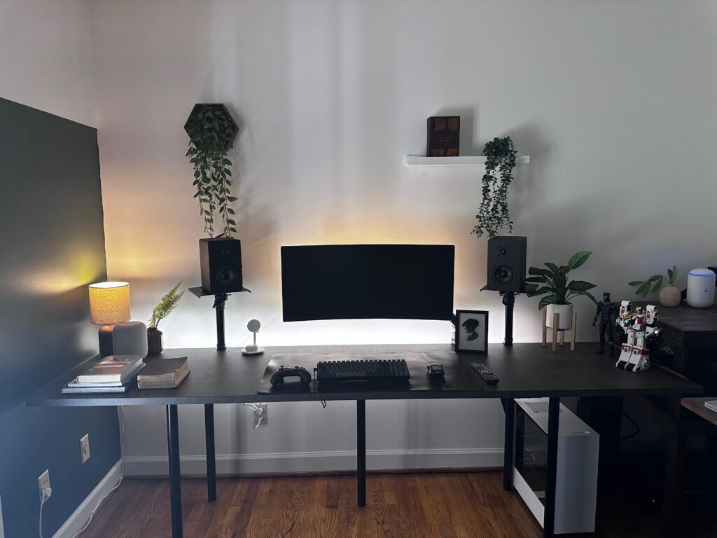 I’m still setting up my PC gaming station. Should I add a partial wood slat wall the width of my monitor?