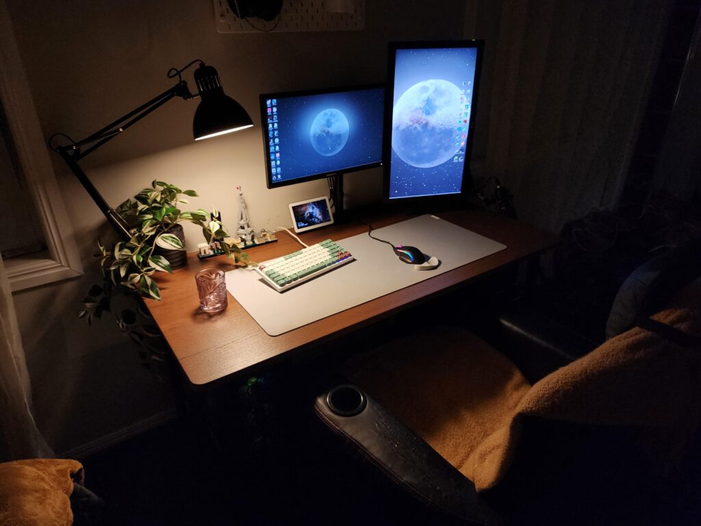Just moved, living the new setup