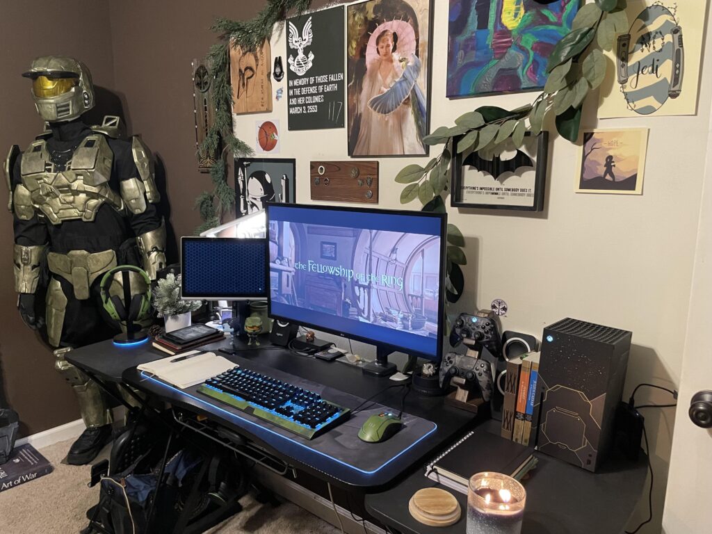 Star Wars/Halo/LOTR Nerd HQ