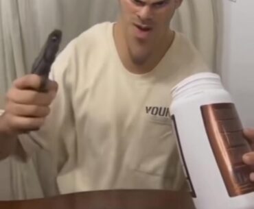 What johnny sees for 5 minutes while on the roof waiting for don't fear the reaper to trigger