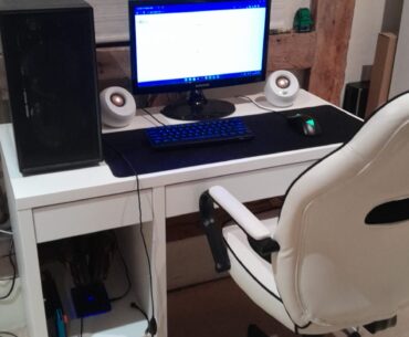 Need a new monitor desperately! 😅