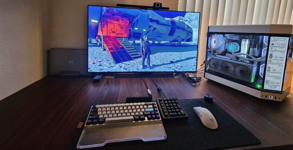 Where I WFH & explore the galaxy