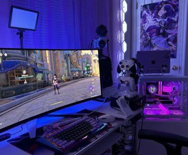 Windows for gaming, Macbook Pro for productivity. Only one cable to switch.