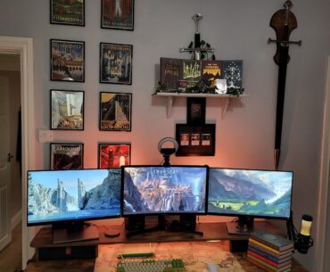 Finally managed to get my setup finished! Can you tell I like LotR?