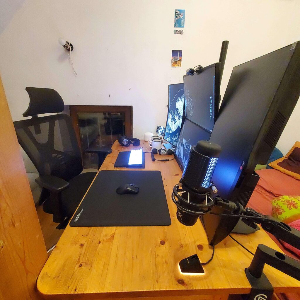 Black and white theme, (comments for top down)