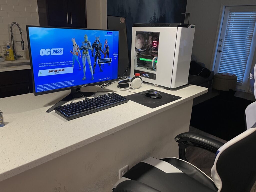 Girlfriend said I can’t rearrange the bedroom to fit a desk. Fine