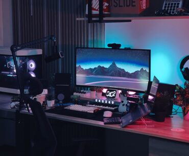 cyan + pink is a good combo