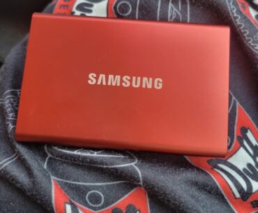 I found this for $10 at a liquidation store because it's missing the type C cable!