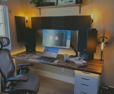 New shelf + speakers + lights