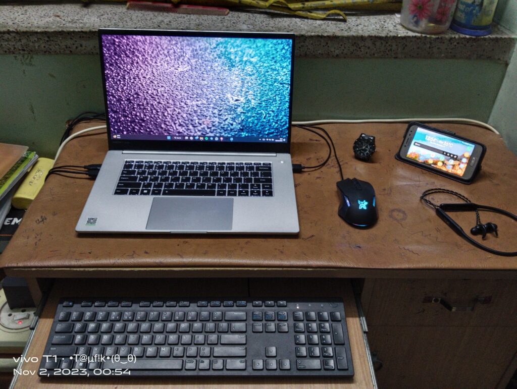 Kicked by r/battlestations lol.