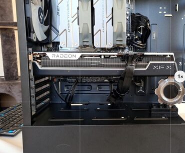 Does this 7800XT look straight?