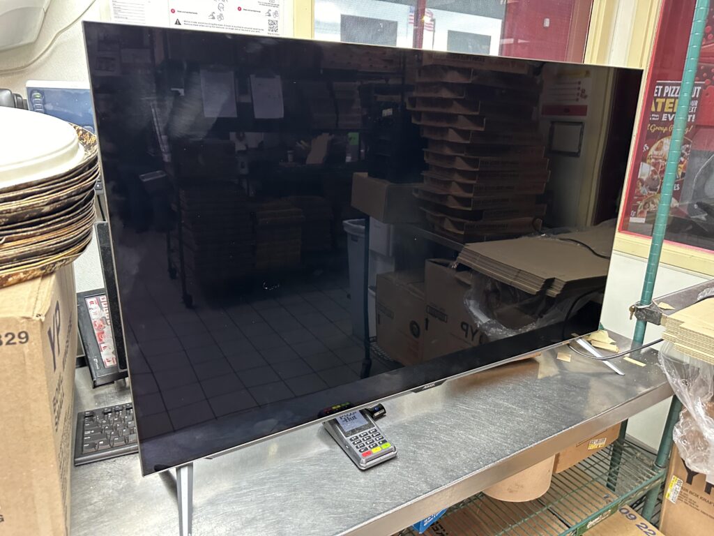 Got this Gigabyte Aorus FO48U on Facebook marketplace for $250. Steal of the century or what?