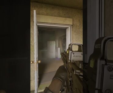 Just A Little Push!#readyornot #readyornotgameplay #gaming #shorts #videogames #gun  #tipsandtricks