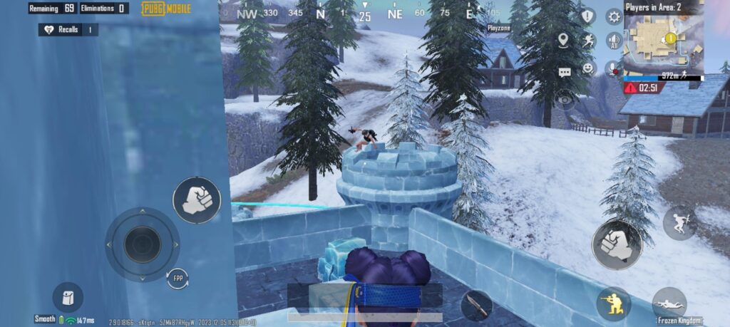[FUNNY🤪] the winner of the snow❄️ village climbed on, looked around for the other survivor, and jumped off ~ I'm invisible🤭