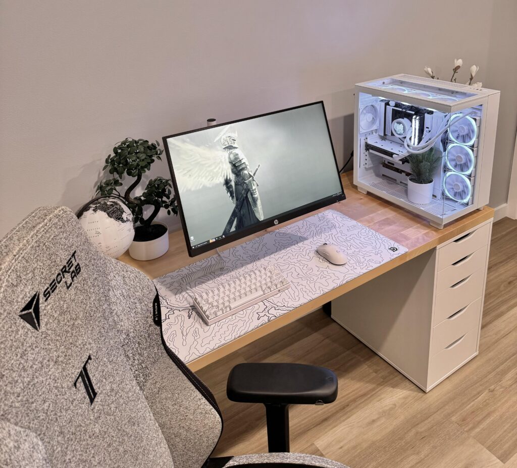New desk… I absolutely love it