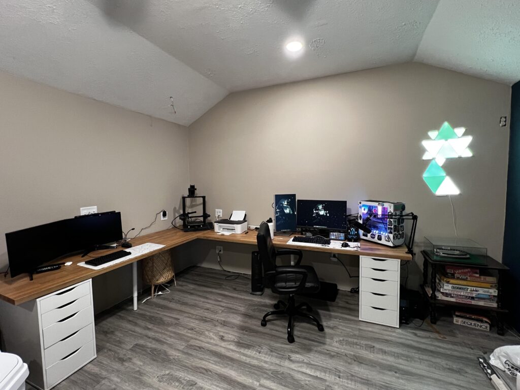 New battle station, what to fill empty space on walls with?