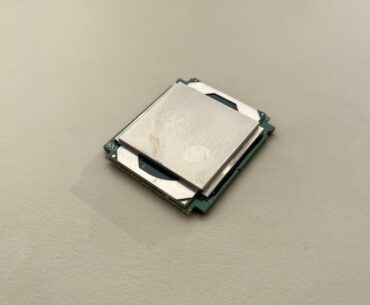 Chinese i9-9980HK: Off with the head