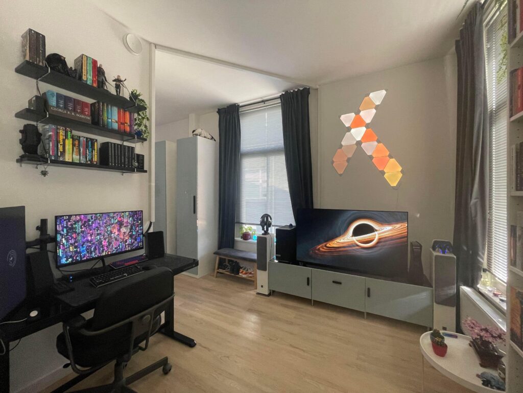 My own little studio setup is finally done