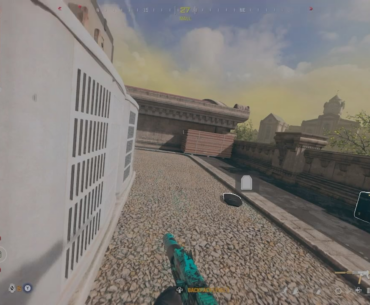QB Style Knife Throw With A Bonus kill! Felt great